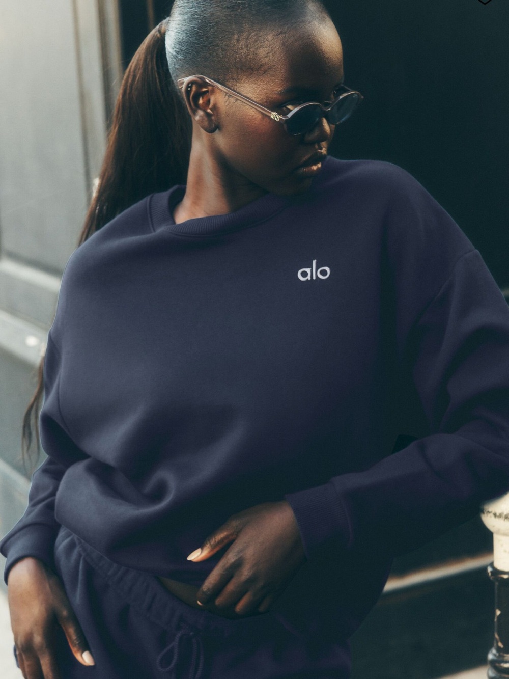 ALO Yoga Women's Crewneck Sweatshirt in Deep Navy